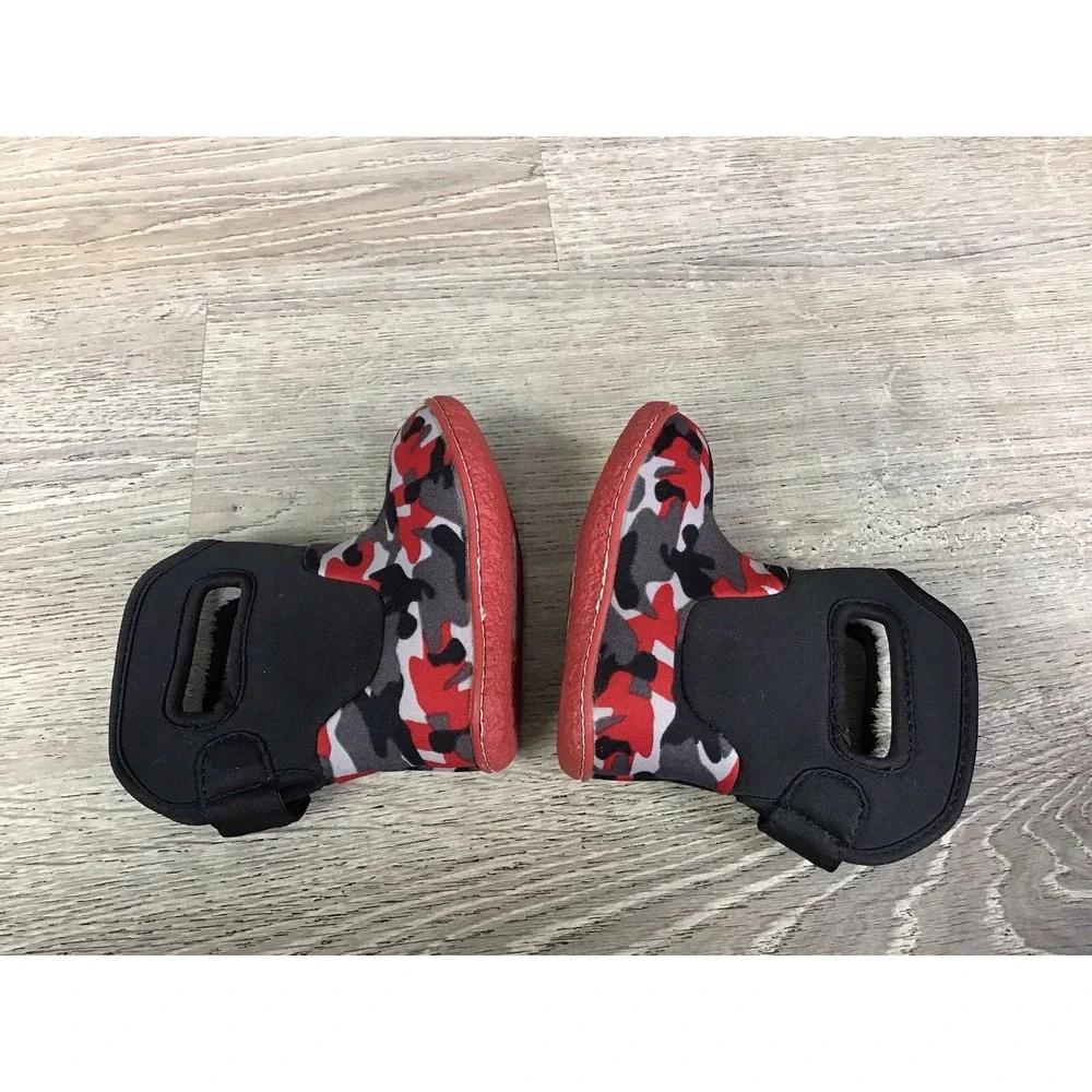 Baby Bogs Toddler Boy Boots Size 4 Rain Snow Red Black Camo Pull On Waterproof